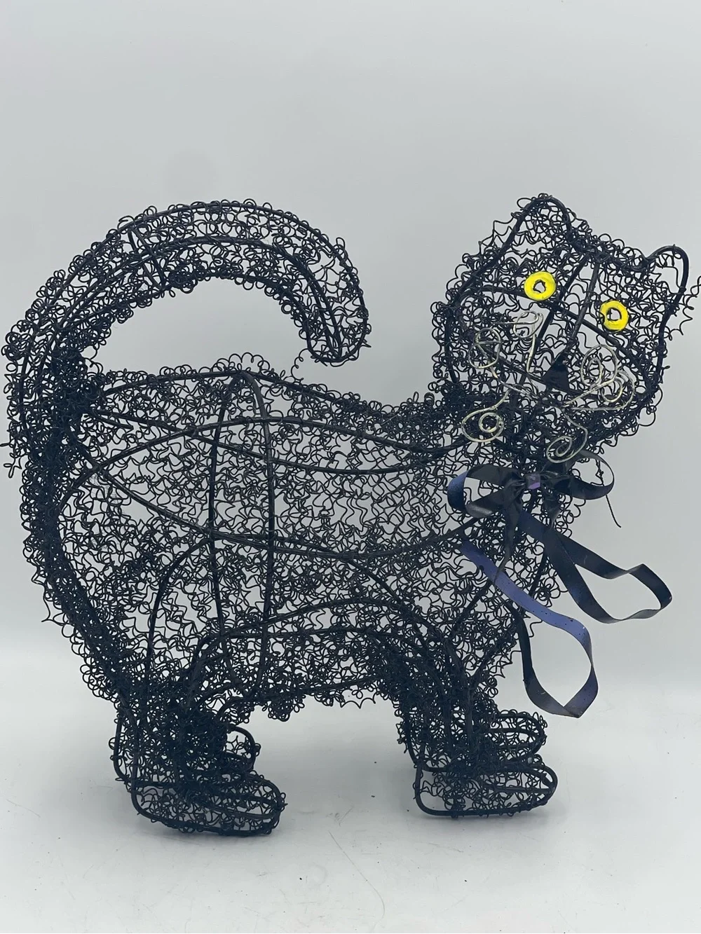 2 Primitive Black Wire Scaredy Cats: Handcrafted Gothic Halloween Folk Art Decor